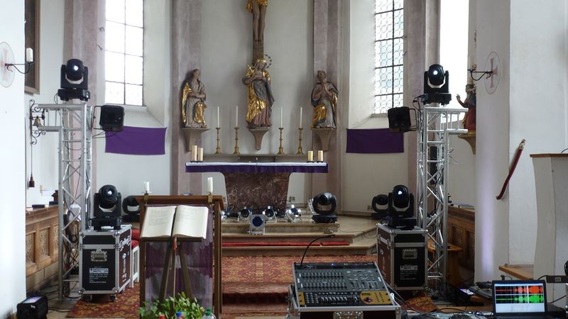 Datei:Aufbau Nacht der Lichter2.JPG