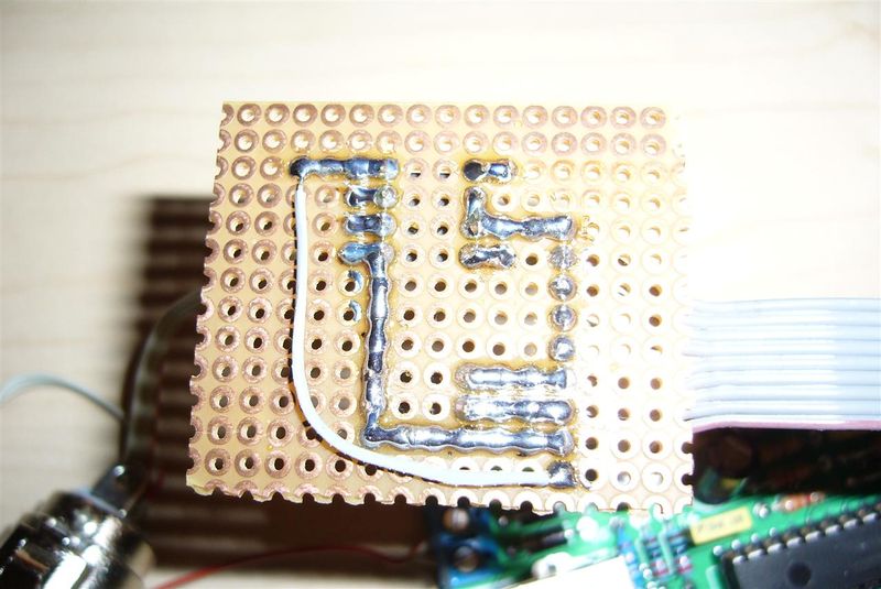 Datei:AvrArtNode-dmx-solder.jpg