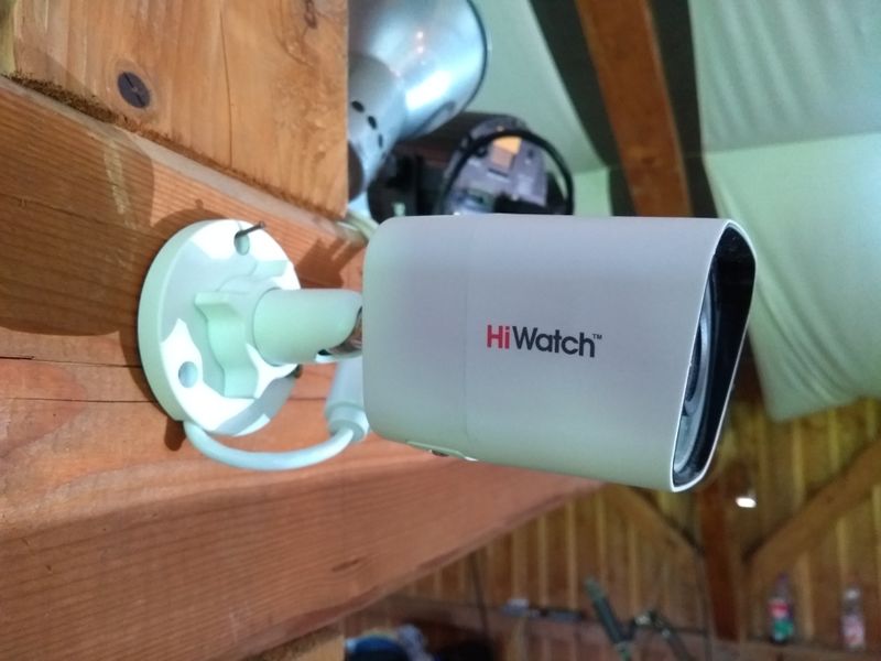 Datei:DMXC-Treffen 2018 Aufbau Webcam zentral.jpg