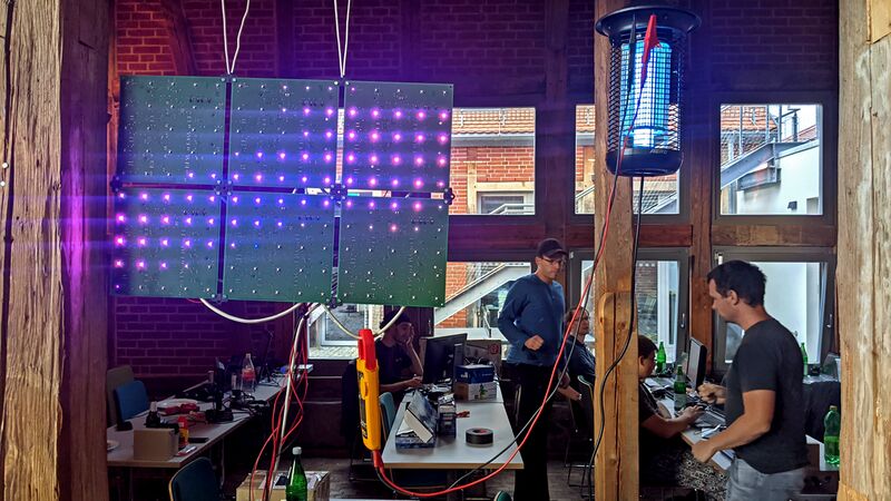 Datei:DMXC-Treffen 2021-2 Mückenlampe 1.jpg