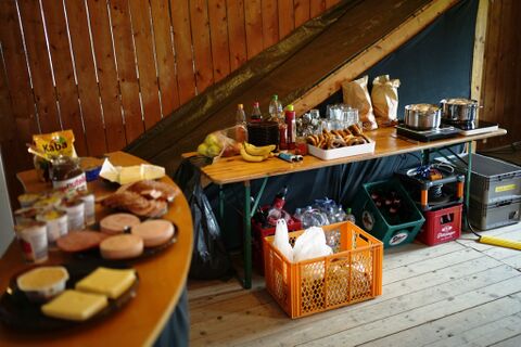 Reichhaltiges regionales Weißwurscht-Frühstück