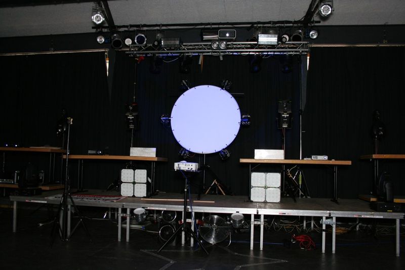 Datei:DMXControlTreffen2014 Freitag Bühne.jpg