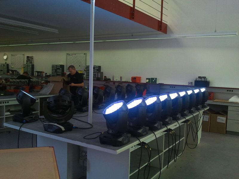 Datei:JB Lighting 2.jpg