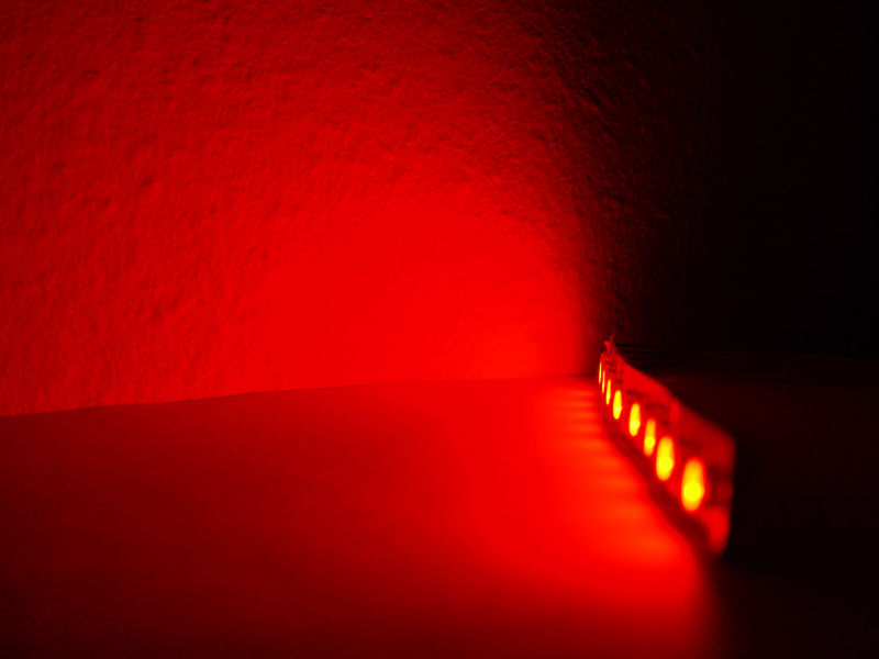 Datei:SFRGB2S-T rot1.jpg